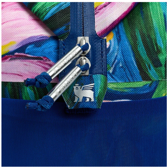 Stanley 1913 Farm Rio Mochila Térmica Madeleine Painted Bananas 13.2 L